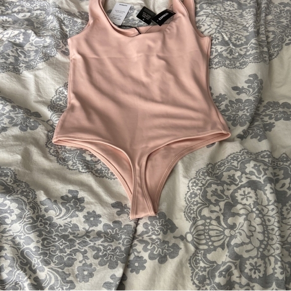 Express Body Contour Bodysuit - Picture 2 of 4